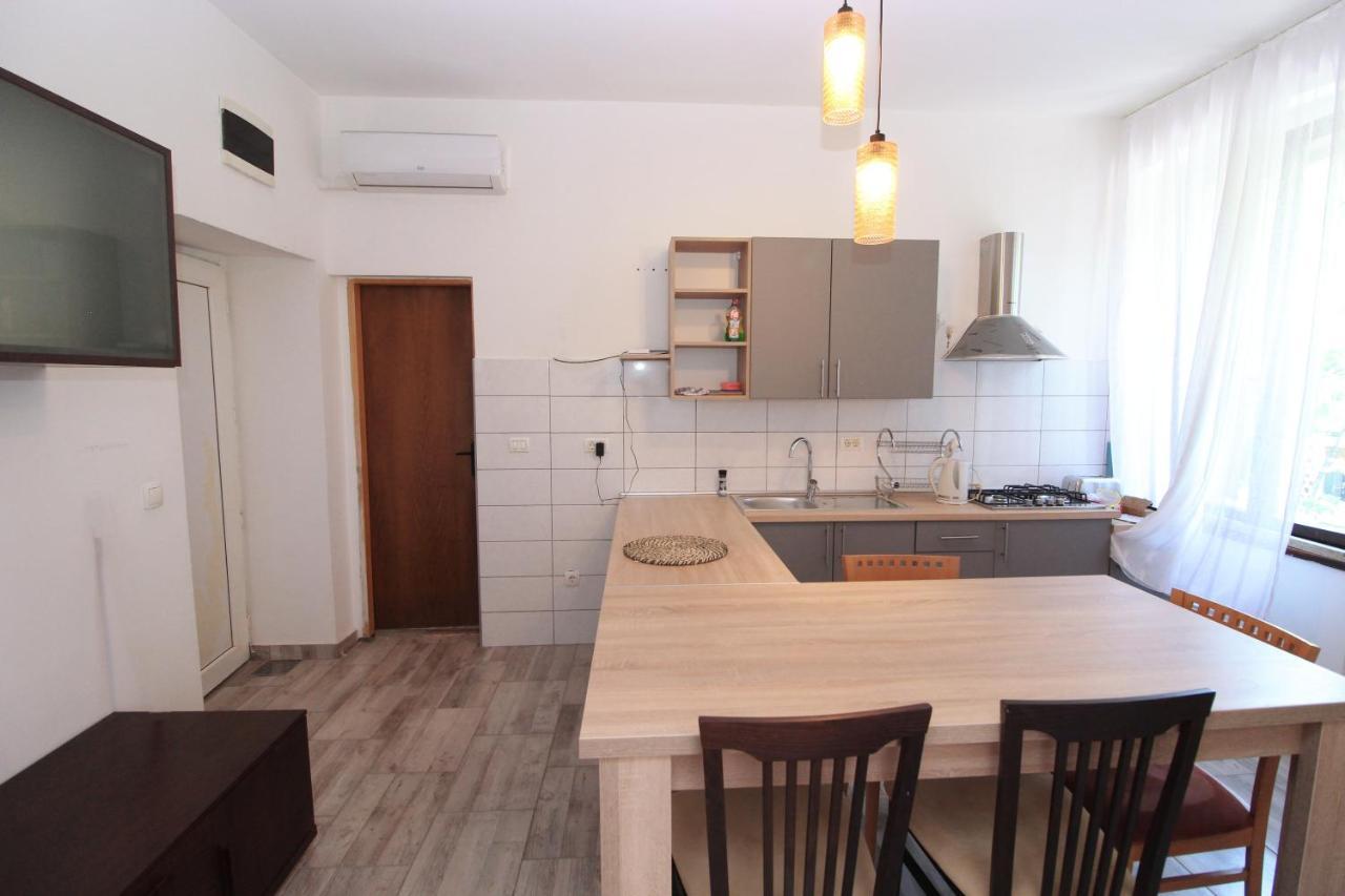 Se-Na Apartamento Pula Exterior foto